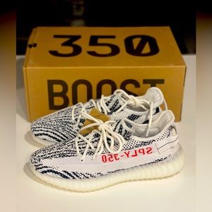 NWT Yeezy V2 Zebra Boost